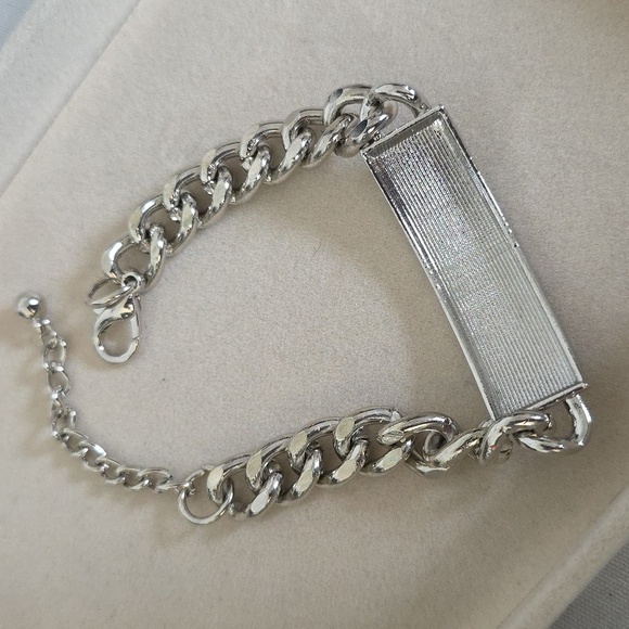 Silver Chunky Cuban Link ID Style Bracelet " Trust No B*tch" - Picture 4 of 7